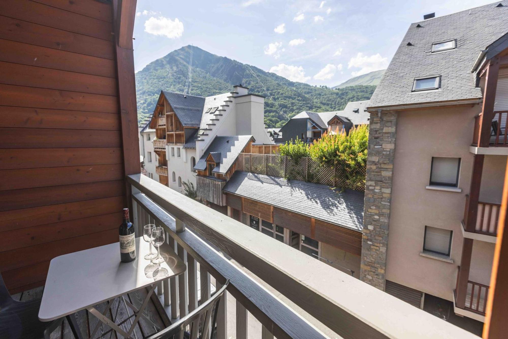 Le Rioumajou 2 - Grand T4 - Piscine - Centre St Lary Apartment Сен-Лари-Сулан Екстериор снимка